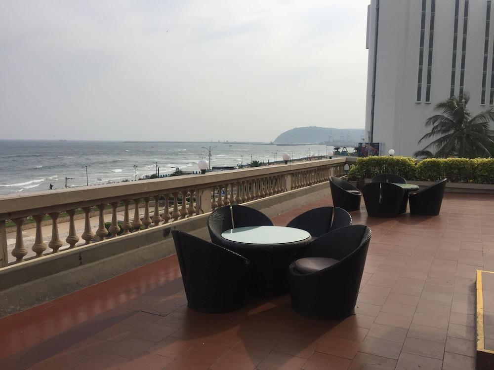 The Gateway Hotel Beach Road Visakhapatnam Bagian luar foto